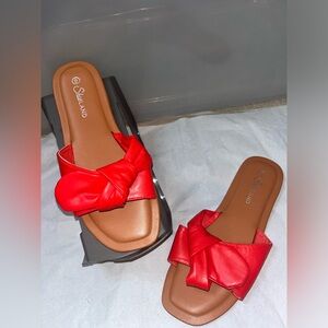 Shoeland Cherry Vibrant Red Bowknot Tied Padded Flat Dressy Sandal Shoes Sz 9